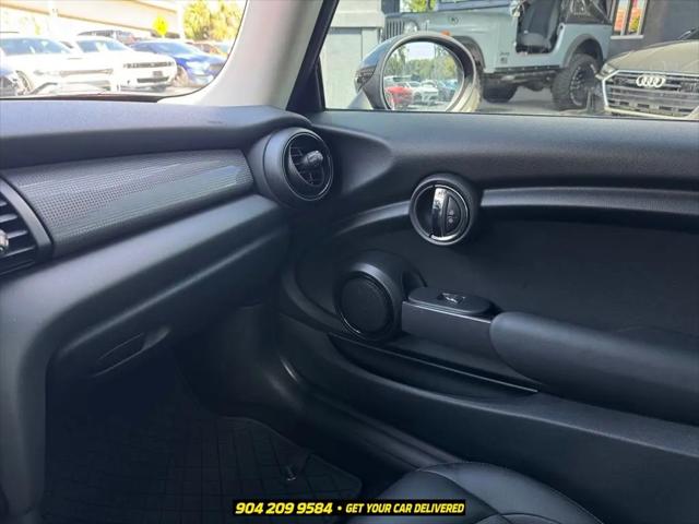 2017 MINI Hardtop Cooper