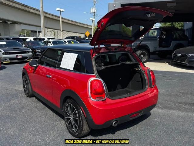 2017 MINI Hardtop Cooper