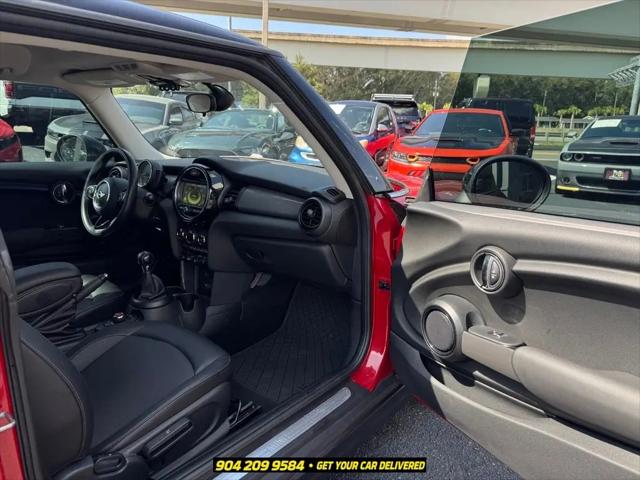 2017 MINI Hardtop Cooper