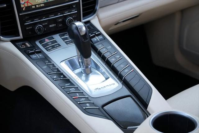 2015 Porsche Panamera GTS