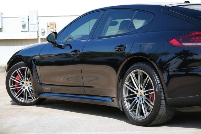 2015 Porsche Panamera GTS