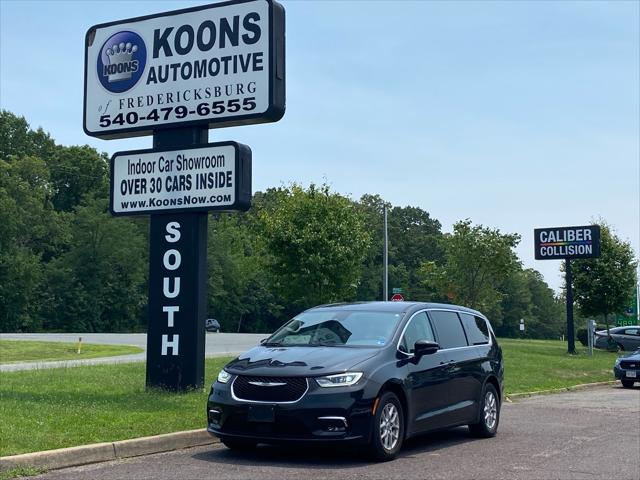 2023 Chrysler Pacifica Touring L for sale in Fredericksburg, VA