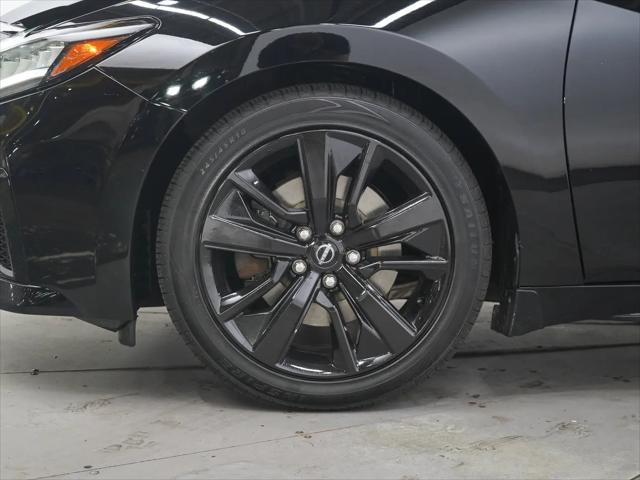 2023 Nissan Maxima SL
