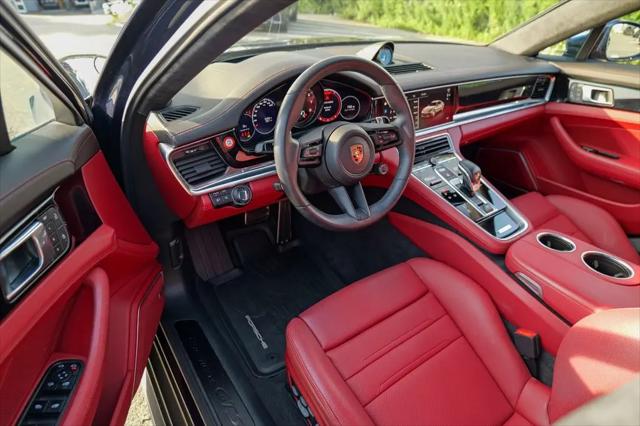 2023 Porsche Panamera GTS