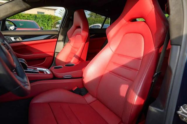 2023 Porsche Panamera GTS