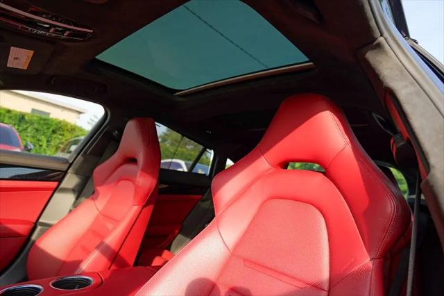 2023 Porsche Panamera GTS