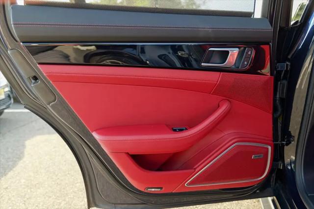 2023 Porsche Panamera GTS