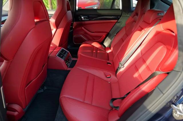 2023 Porsche Panamera GTS