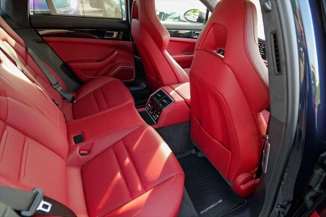 2023 Porsche Panamera GTS