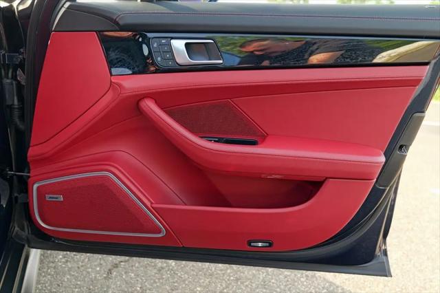 2023 Porsche Panamera GTS