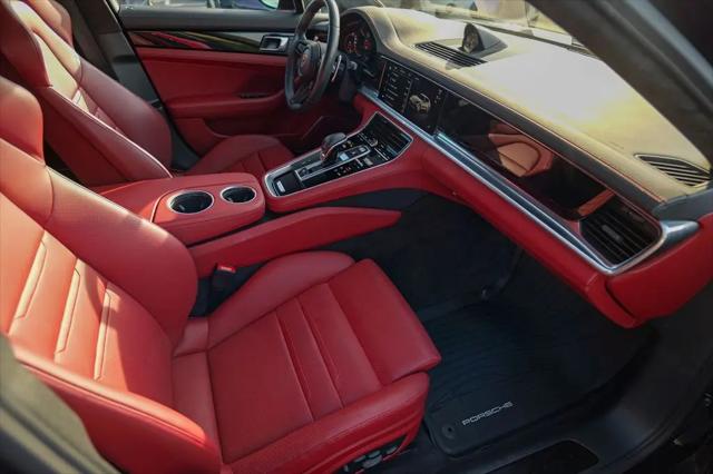 2023 Porsche Panamera GTS
