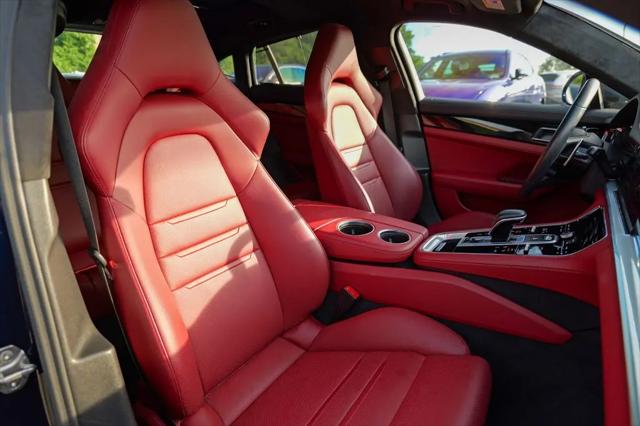 2023 Porsche Panamera GTS