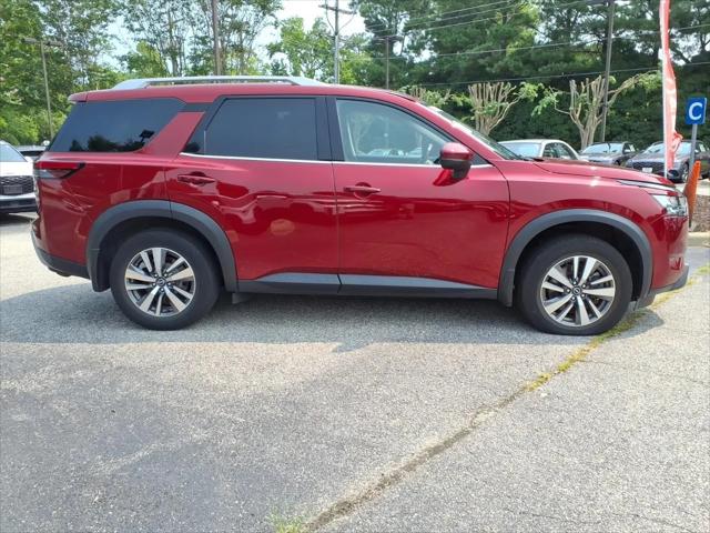 2024 Nissan Pathfinder SL 4WD