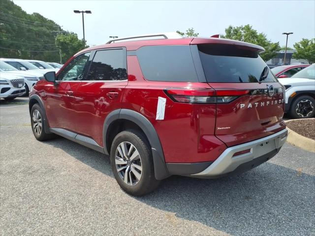 2024 Nissan Pathfinder SL 4WD