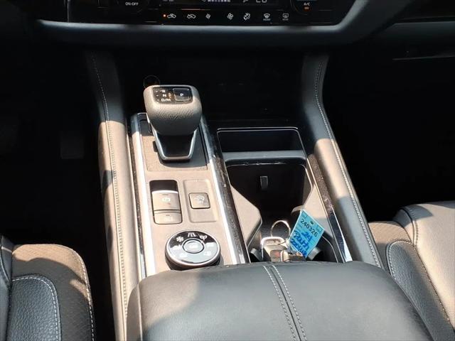2024 Nissan Pathfinder SL 4WD