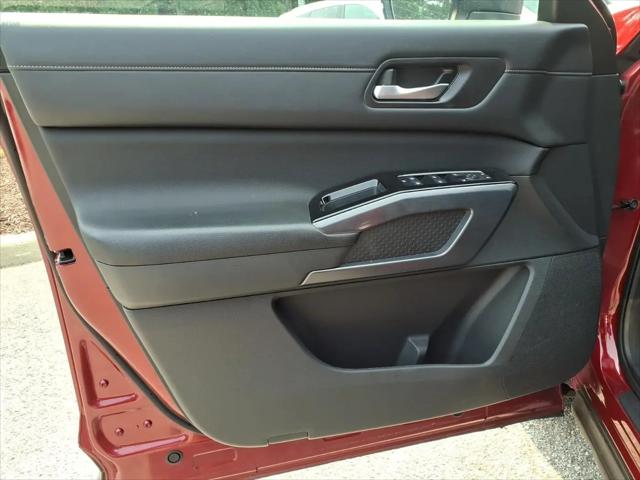 2024 Nissan Pathfinder SL 4WD