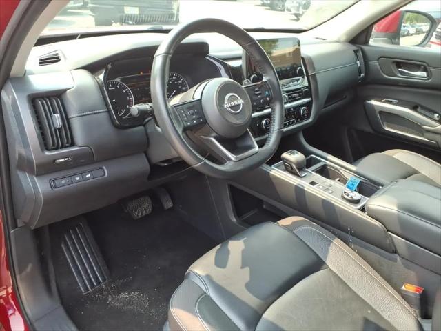 2024 Nissan Pathfinder SL 4WD