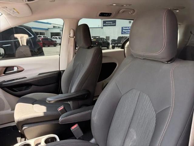 2017 Chrysler Pacifica Touring