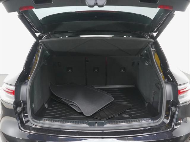 2024 Porsche Macan S