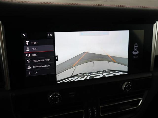 2024 Porsche Macan S