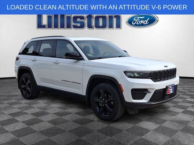 2023 Jeep Grand Cherokee Altitude 4x4 2023 Jeep Grand Cherokee Altitude 4x4