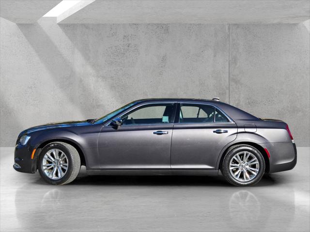 2016 Chrysler 300 Unknown