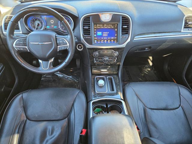2016 Chrysler 300 Unknown