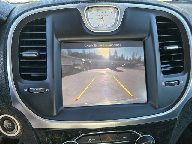 2016 Chrysler 300 Unknown