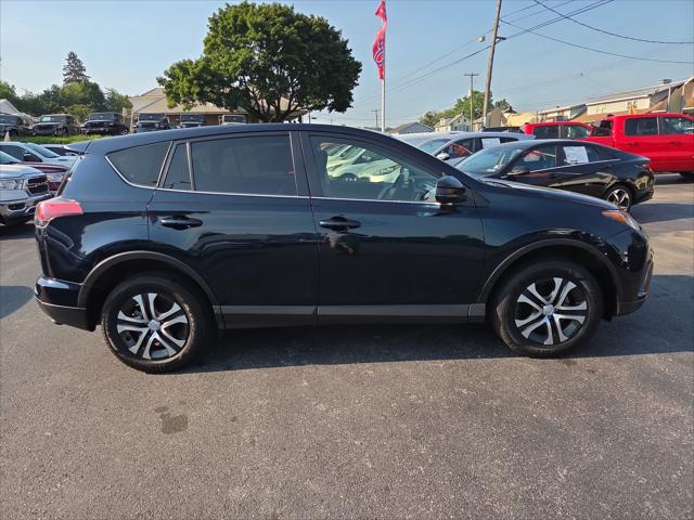 2018 Toyota RAV4 LE 2018 Toyota RAV4 LE