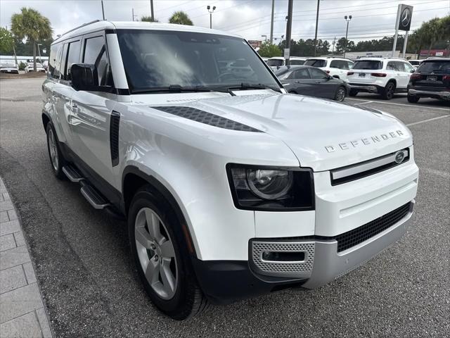 2023 Land Rover Defender 130 SE