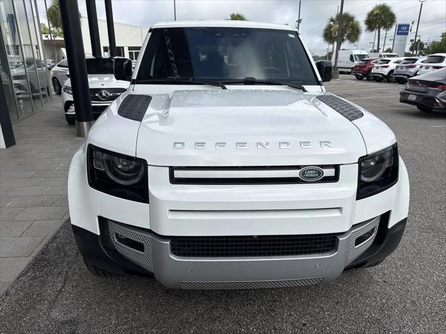 2023 Land Rover Defender 130 SE