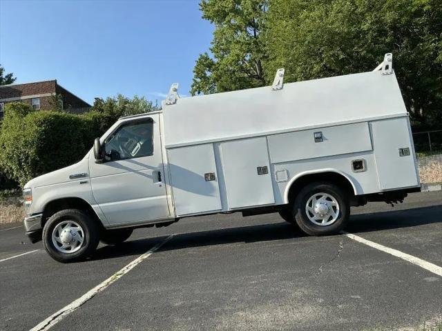 2015 Ford E-350 Cutaway E-350 for sale in Woodbury, NJ