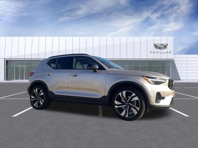 2023 Volvo XC40 B5 Plus Dark Theme for sale in Greenwood, IN