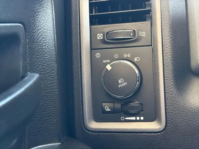 2018 Ram 1500 Express Crew Cab 4x2 5'7" Box