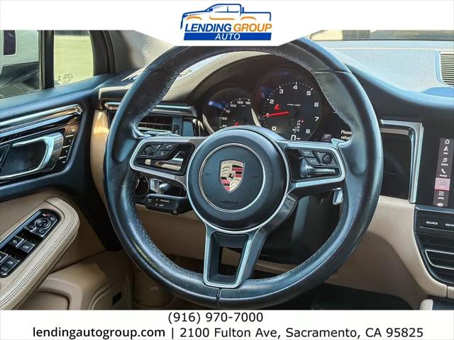 2020 Porsche Macan Macan