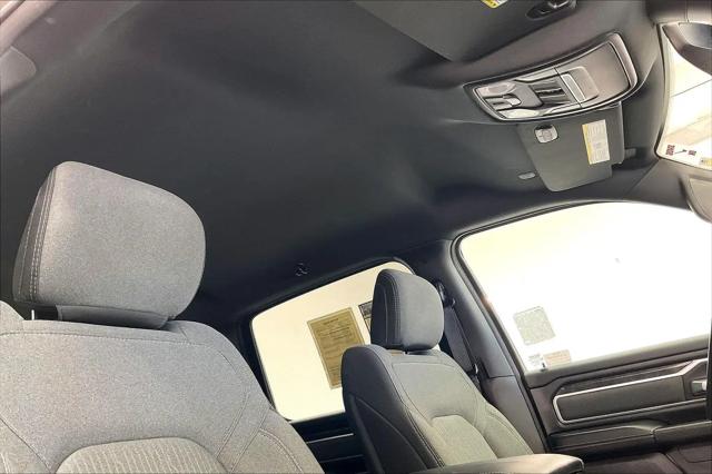 2022 Ram 1500 Big Horn Crew Cab 4x4 5'7" Box
