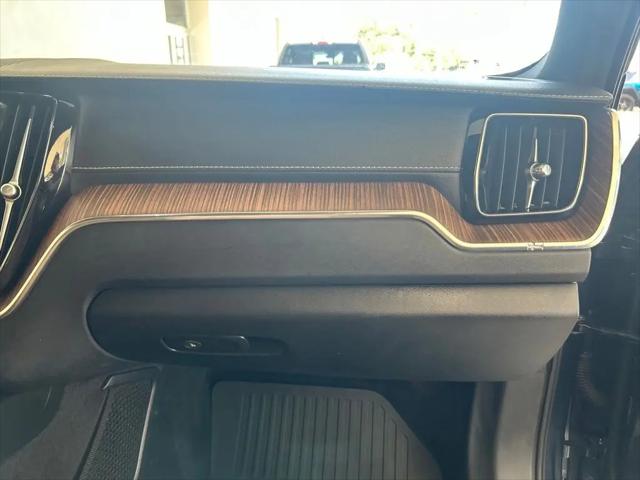 2021 Volvo XC60 T5 Inscription