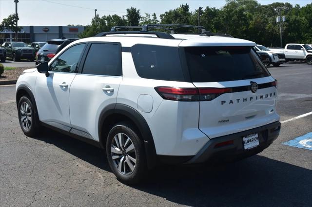 2026 Nissan Pathfinder SL