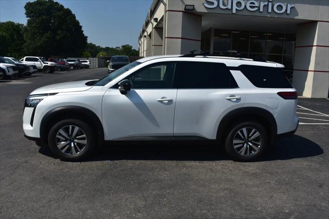 2026 Nissan Pathfinder SL
