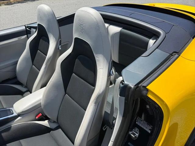 2019 Porsche 911 Carrera