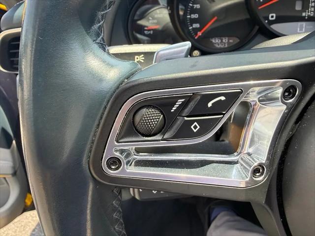2019 Porsche 911 Carrera