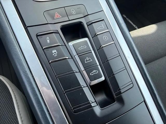 2019 Porsche 911 Carrera
