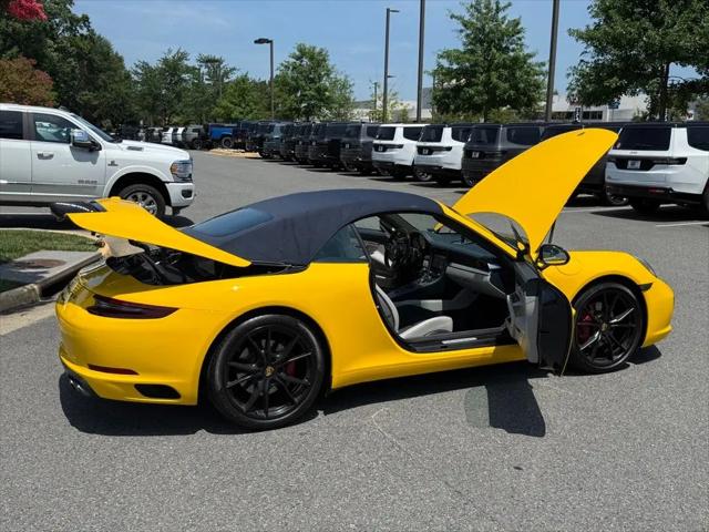 2019 Porsche 911 Carrera