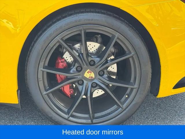 2019 Porsche 911 Carrera