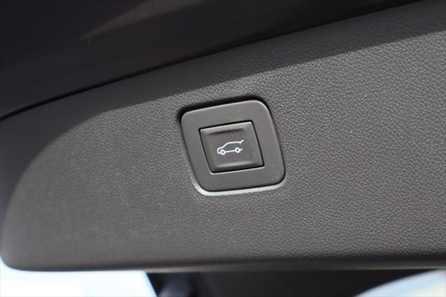 2026 Buick NV Sport Touring FWD