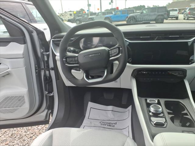 2026 Jeep Cherokee Laredo 4x4