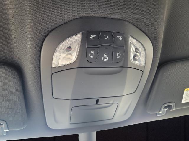 2027 Chrysler Pacifica LX