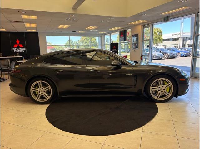 2018 Porsche Panamera E-Hybrid 4