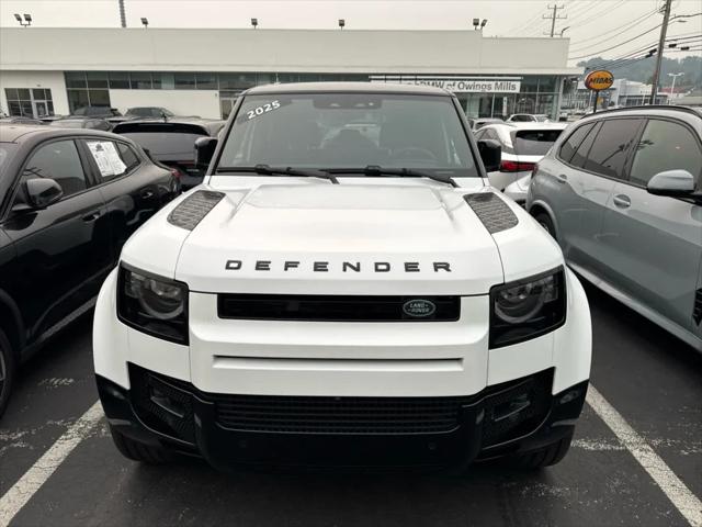 2025 Land Rover Defender 110 P400 X-Dynamic SE 2025 Land Rover Defender 110 P400 X-Dynamic SE