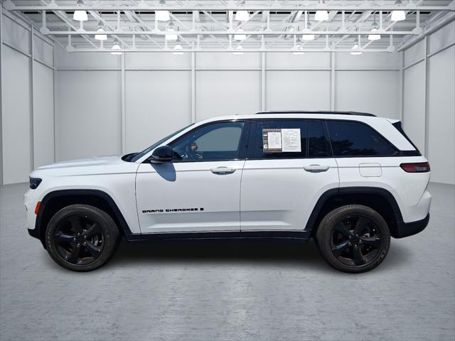 2023 Jeep Grand Cherokee Altitude 4x4 2023 Jeep Grand Cherokee Altitude 4x4